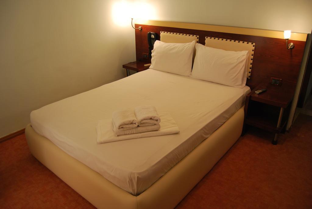 Hotel Panorama סרנדה חדר תמונה